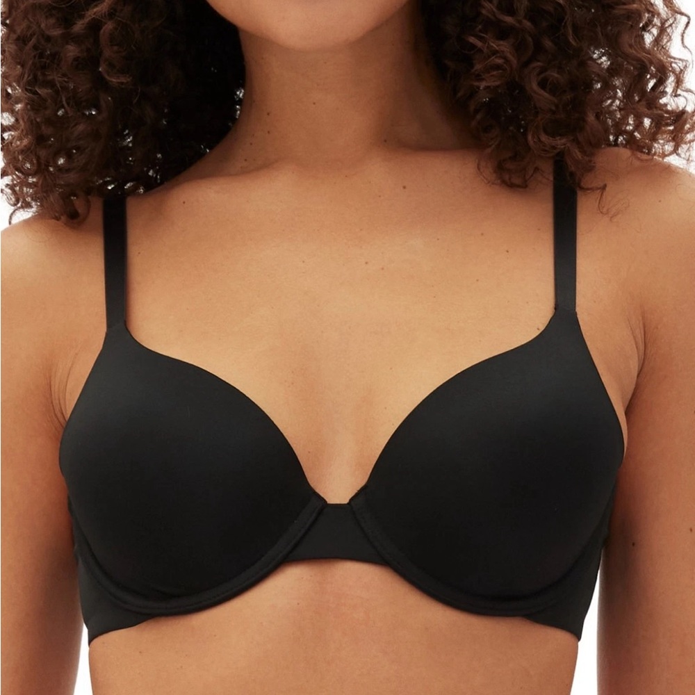 Gap GapBody Women's Everyday Essentials T-Shirt Bra True Black 32A